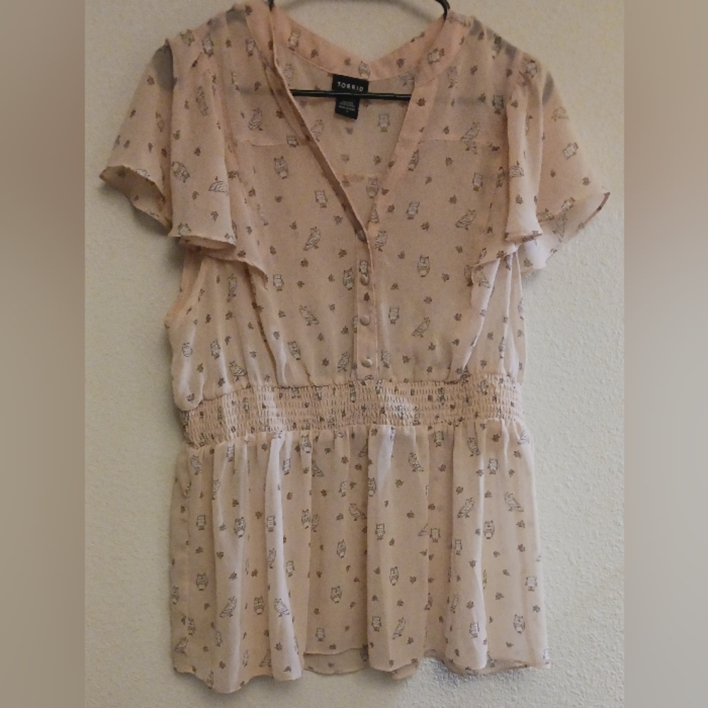 Torrid Womens Size 2/2X Sheer Owl Floral Blouse Smocking Ruffles